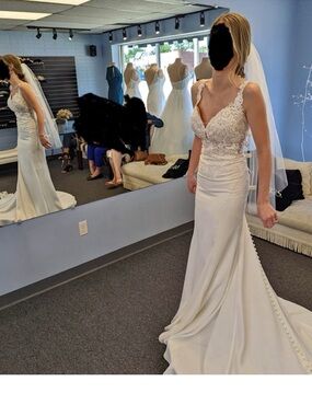 Stella York Ivory Lace V-Neck Fit-and-Flare Wedding Gown